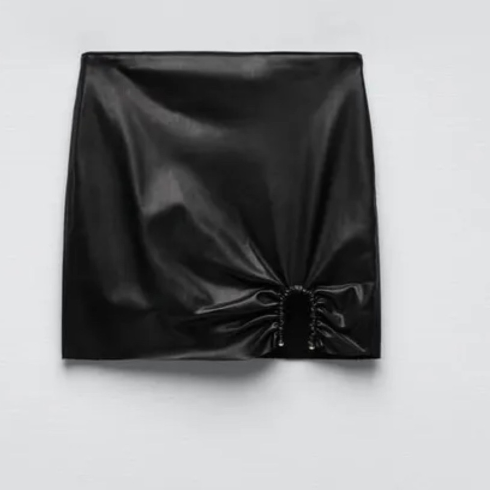 ZARA FAUX LEATHER MINI SKIRT